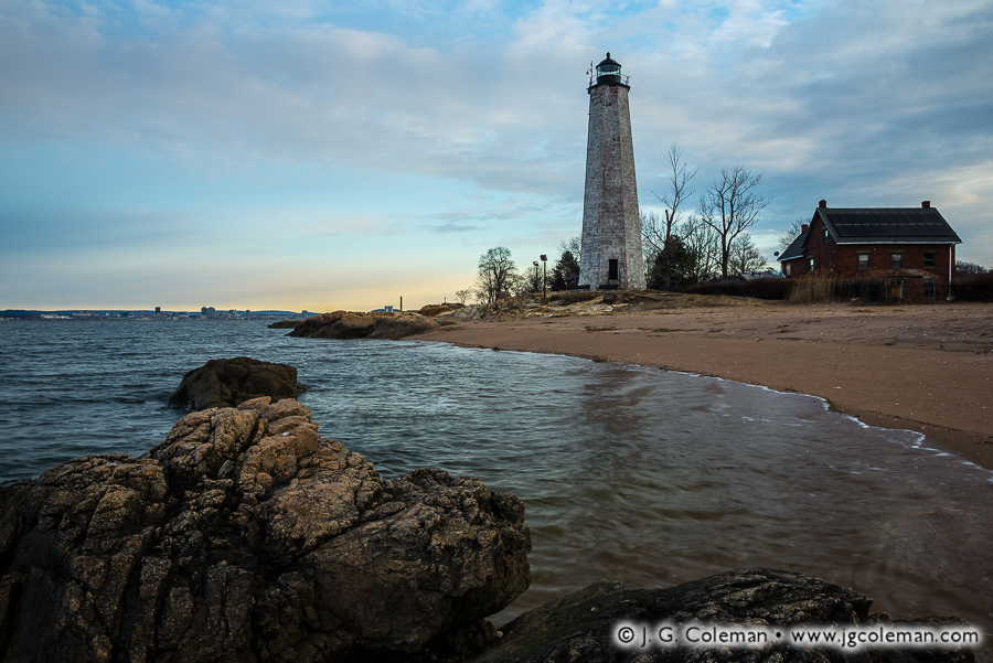 Dawn on Five Mile Point (Five Mile Point Lighthouse at Lighthouse Point Park, New Haven Harbor, New Haven, Connecticut)